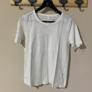 Banana Republic Factory Malibu Tee  t-shirt Malibu  OFF white in size S/P